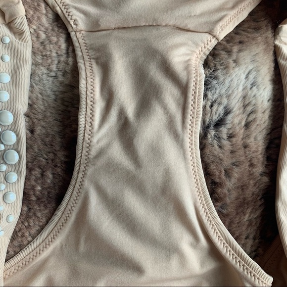 La Perla Nude Pearl Mesh Bikini Bottoms - Picture 5 of 11